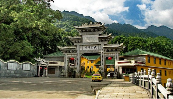 为何寺院大门叫「山门」或「三门」