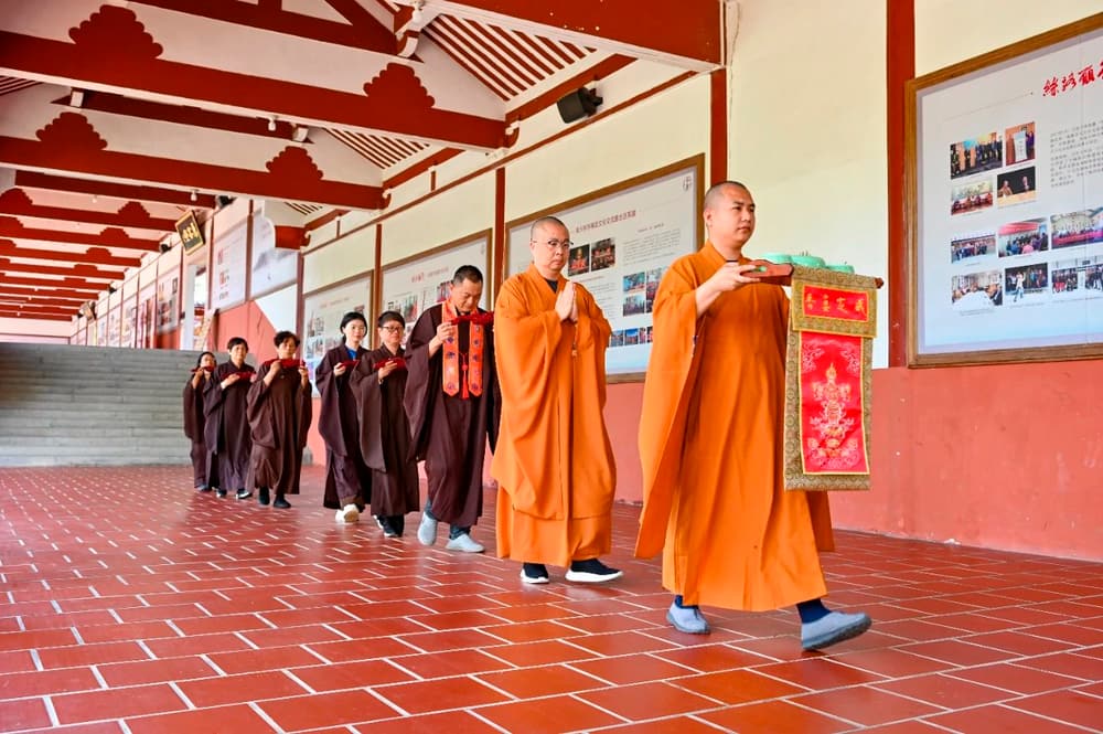 �����ֻشӴ�Ϣ����������Ī�ܲ�