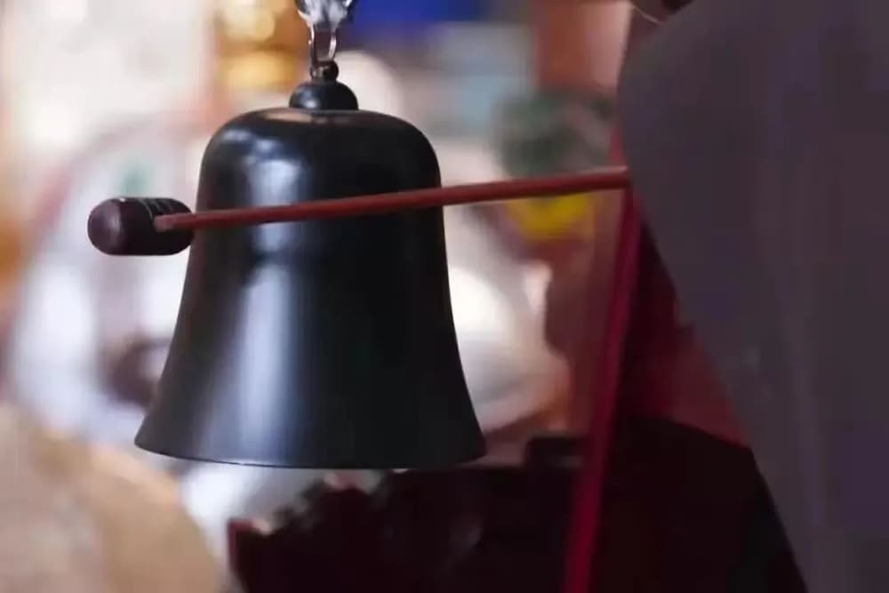 �β��Ϻ��з��￪ʾ30��