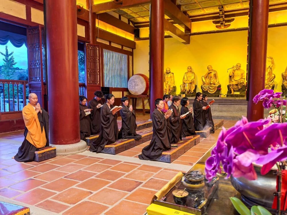 �Ȼص��徻���ԣ�Ȼ�������³���